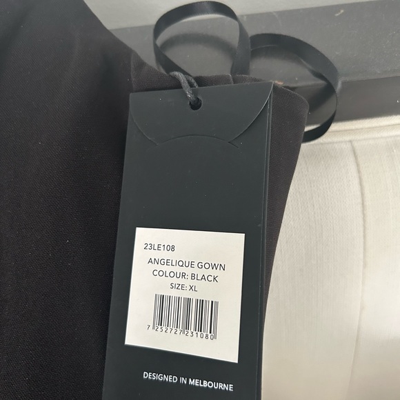 Black strapless dress with Pearl slit by Australian designer Eliya The Label - Picture 5 of 5